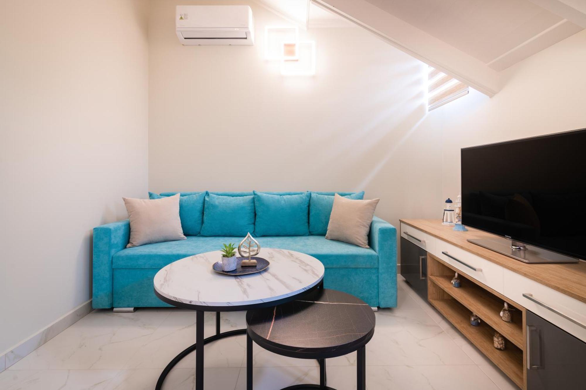 Mavrias Village Apartment *